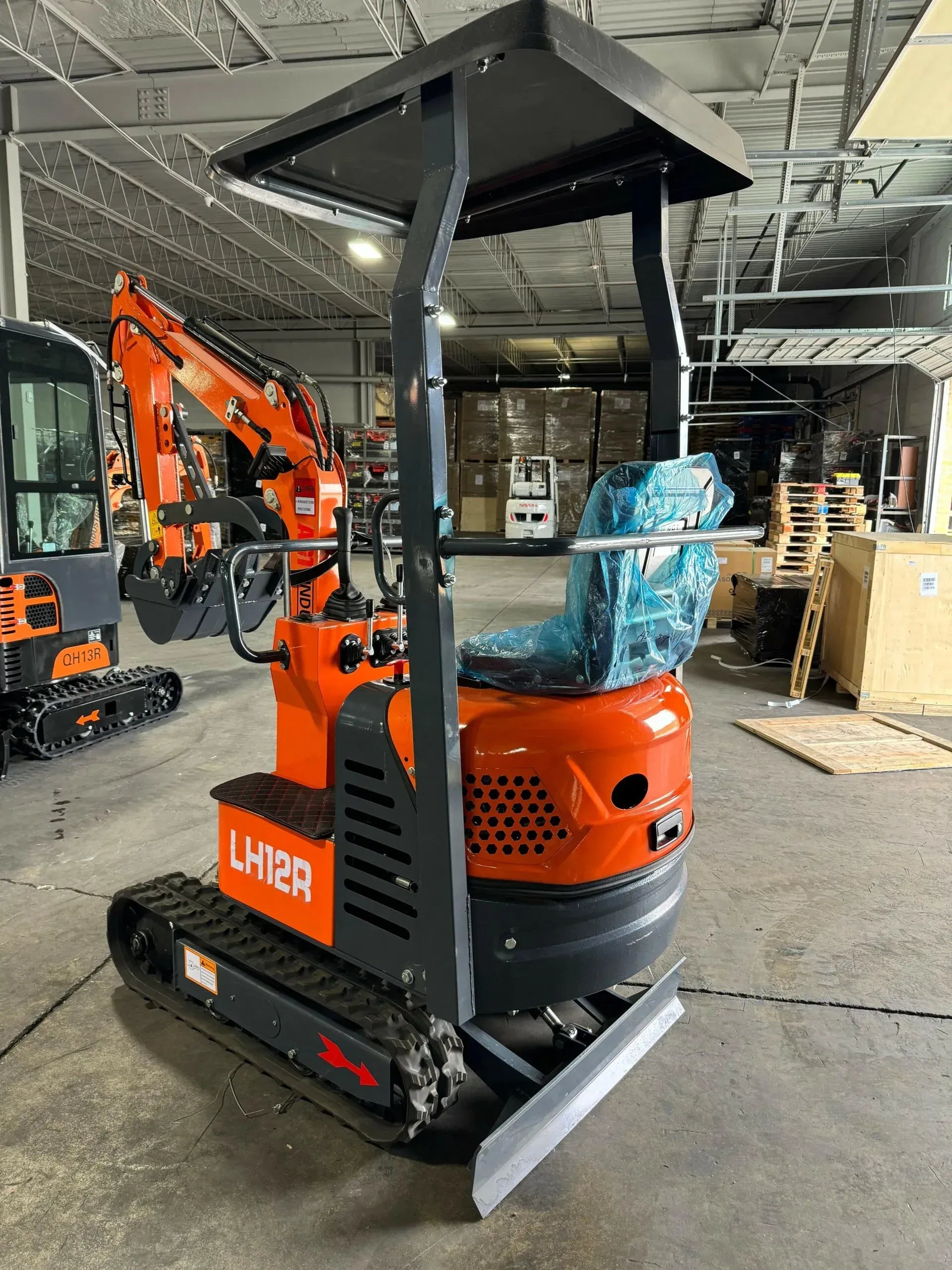 AGT Rato 1-Ton Mini Excavator – 13.5 HP Gasoline Engine by Bidadoo