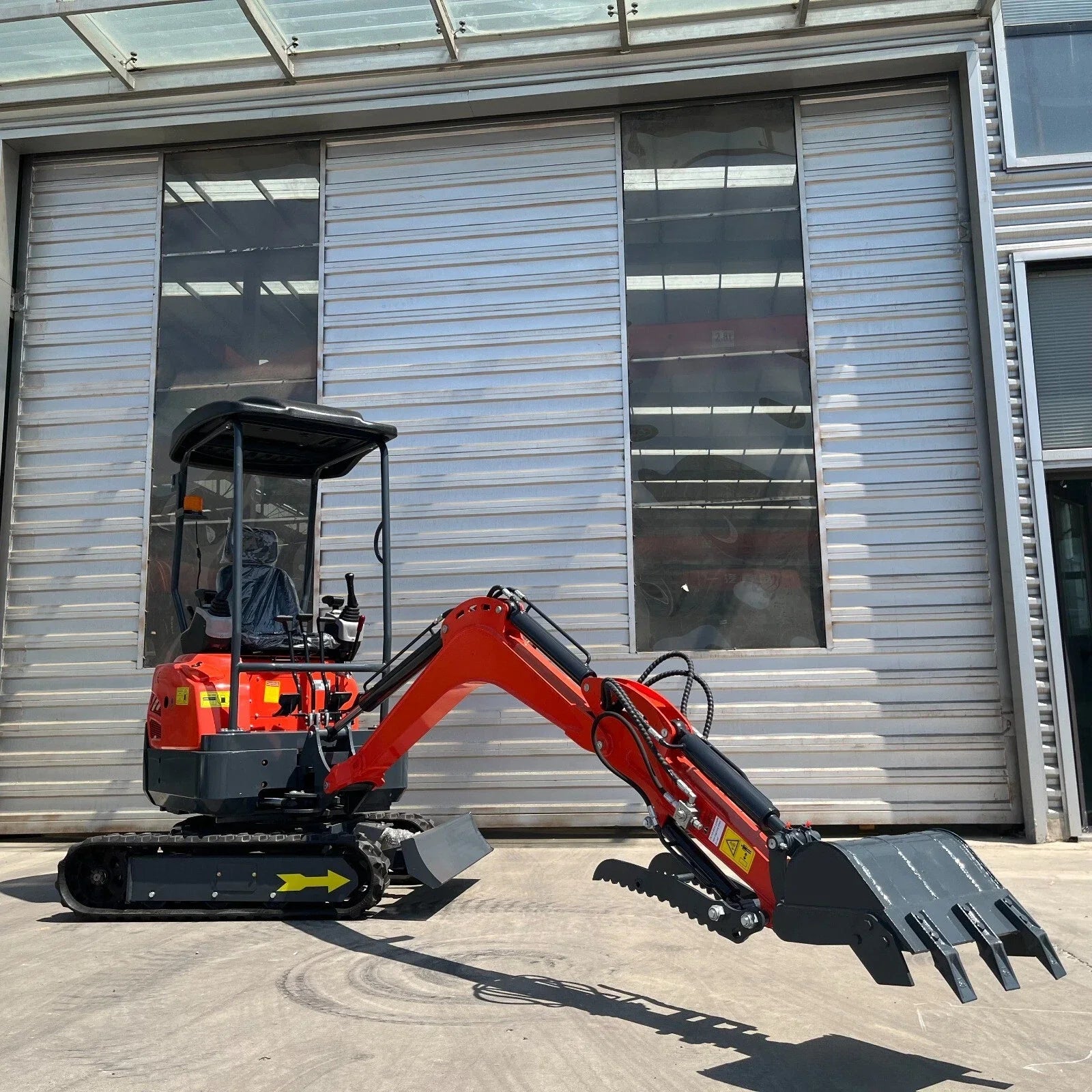 2025 2-Ton Mini Excavator – Kubota D902 Diesel Engine | EPA Certified