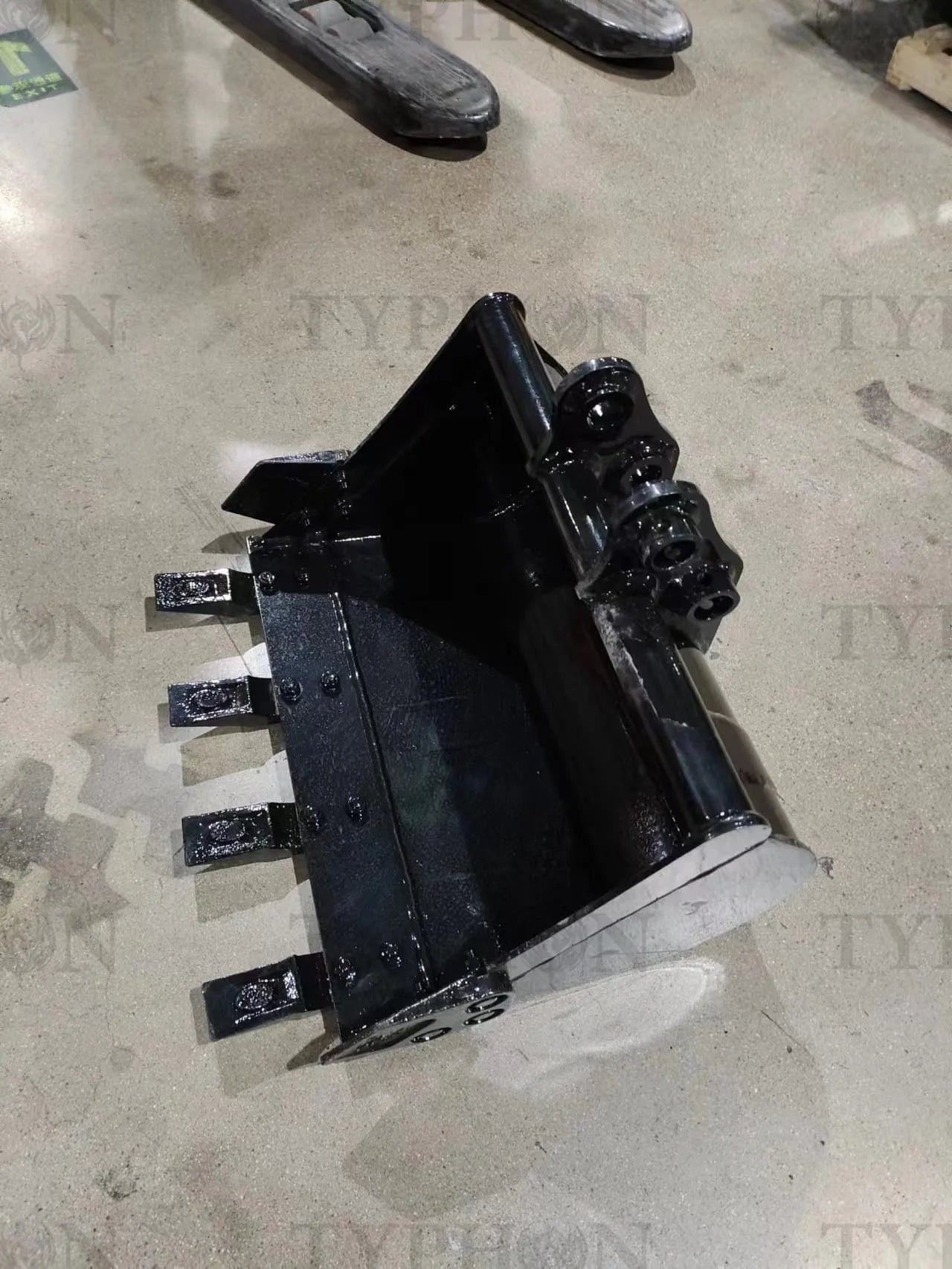 2-3.5 Ton Mini Excavator Attachment 600mm Teeth Bucket Trenching Buckets 23 inch