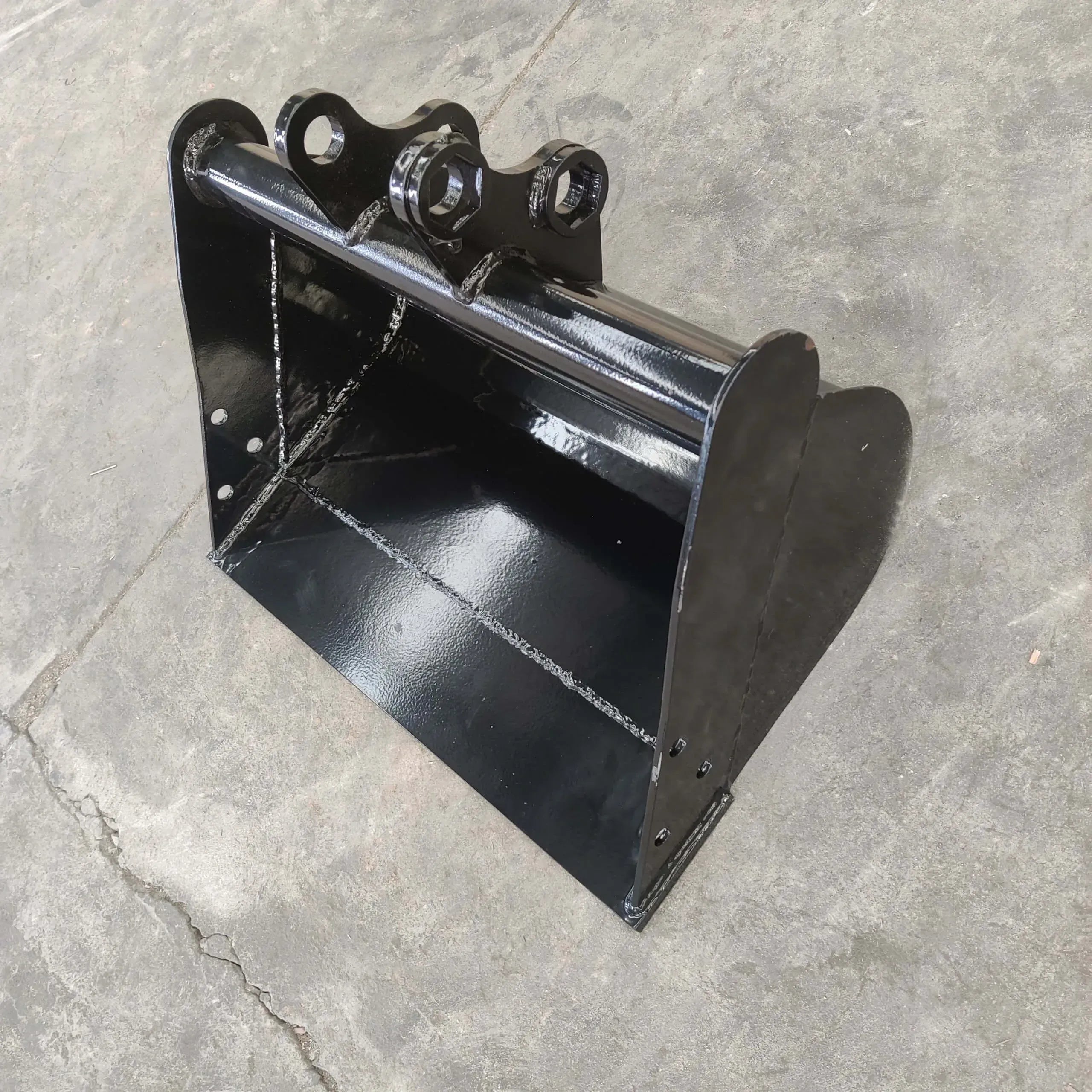 500mm Plain Mud Bucket Attachment for TYPHON Mini Excavators USA