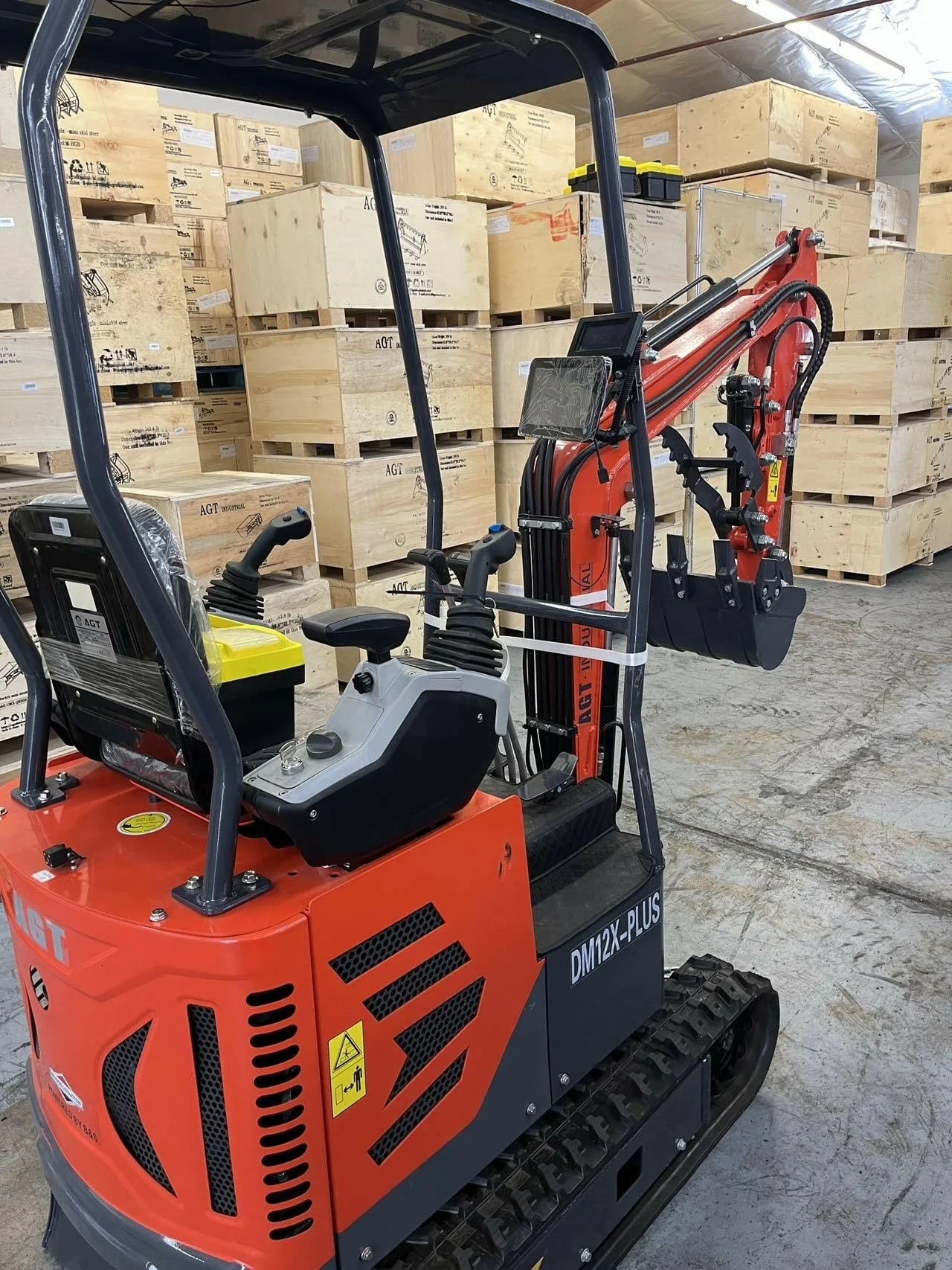 AGT KU45 3.5-Ton Mini Excavator – Powerful Performance and Precision