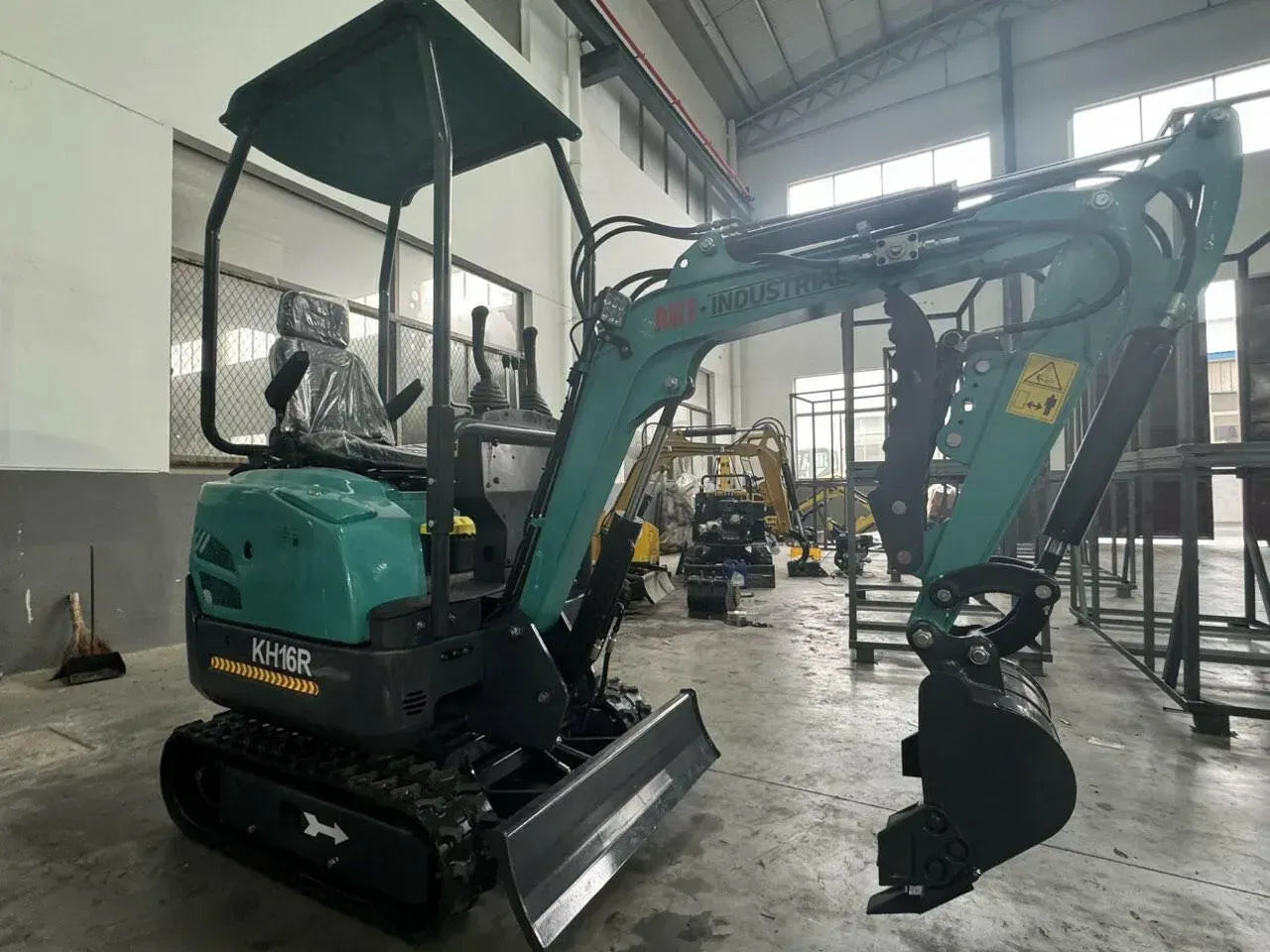 2024 Rato 1-Ton Mini Small Excavator with Hydraulic Thumb by Bidadoo