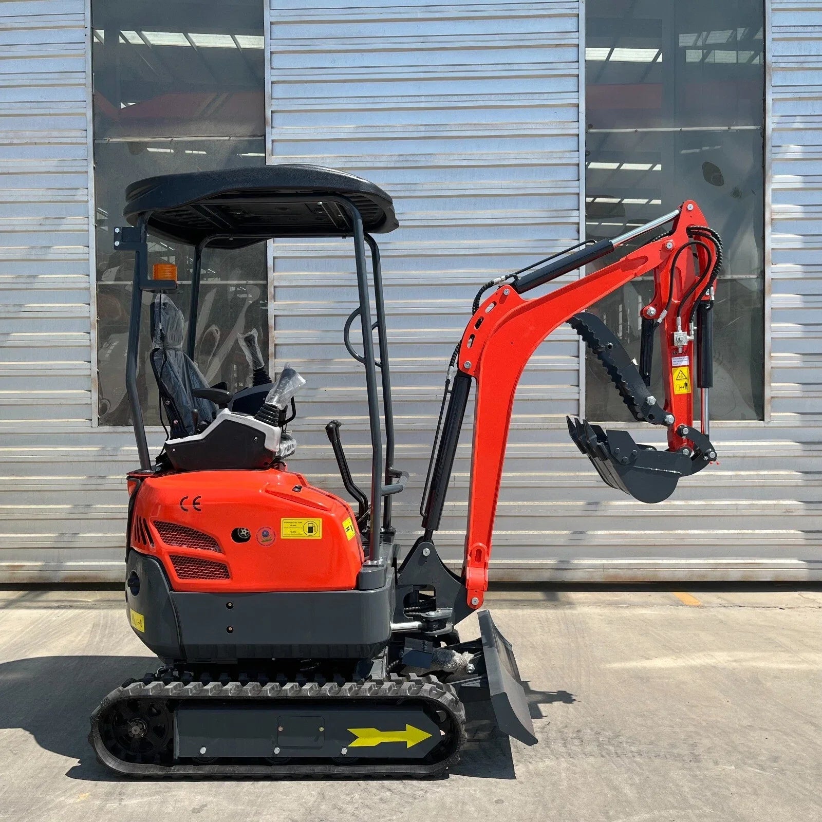 2025 2-Ton Mini Excavator – Kubota D902 Diesel Engine | EPA Certified