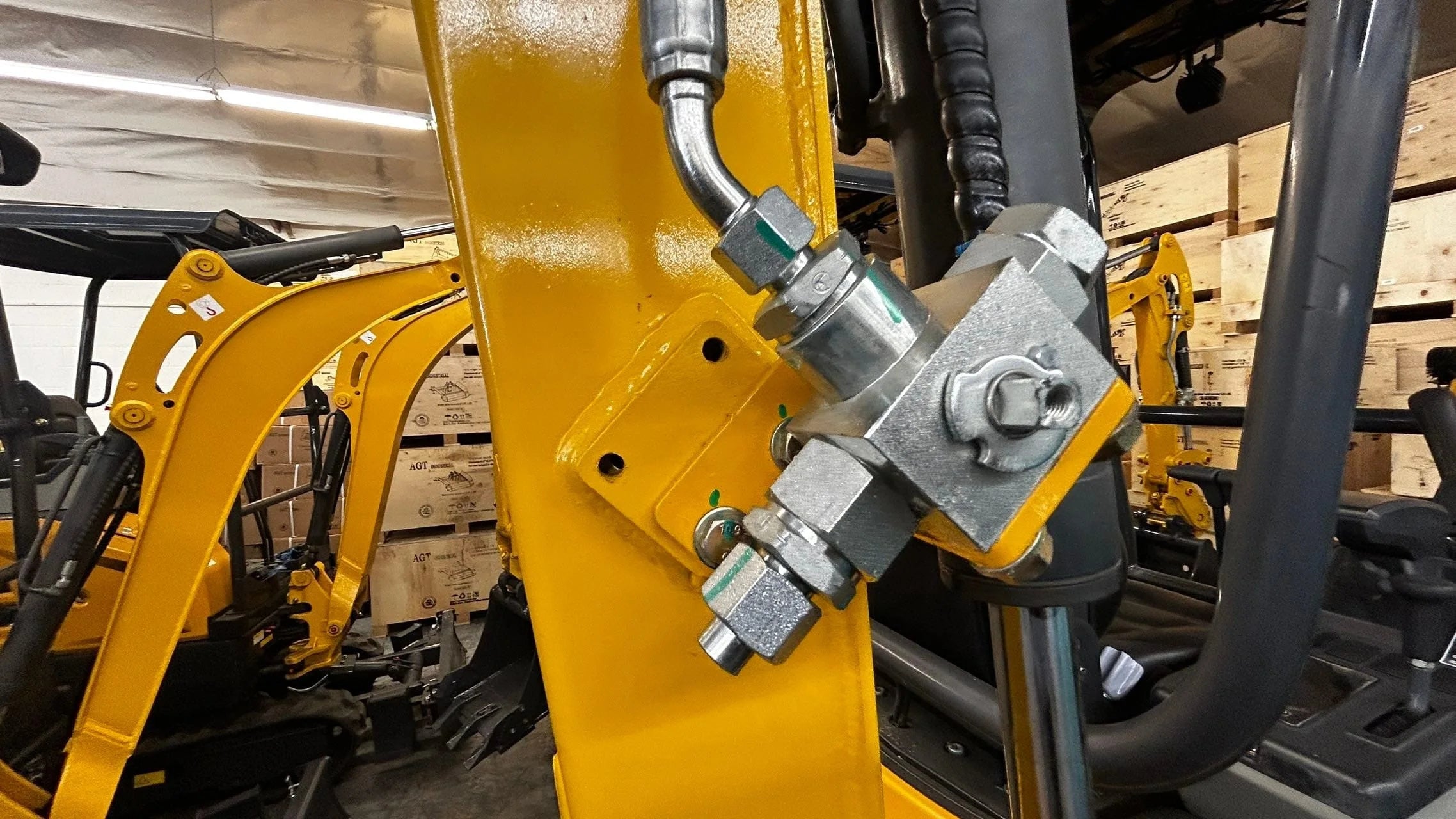 AGT Shantui 1.8-Ton Mini Excavator with Kubota Engine and Swing Boom by Bidadoo