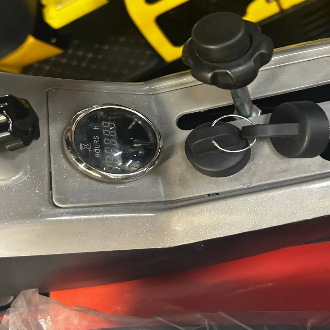 QK18K-C Mini Excavator with Kubota Engine – Swing Boom & Hydraulic Thumb by Bidadoo