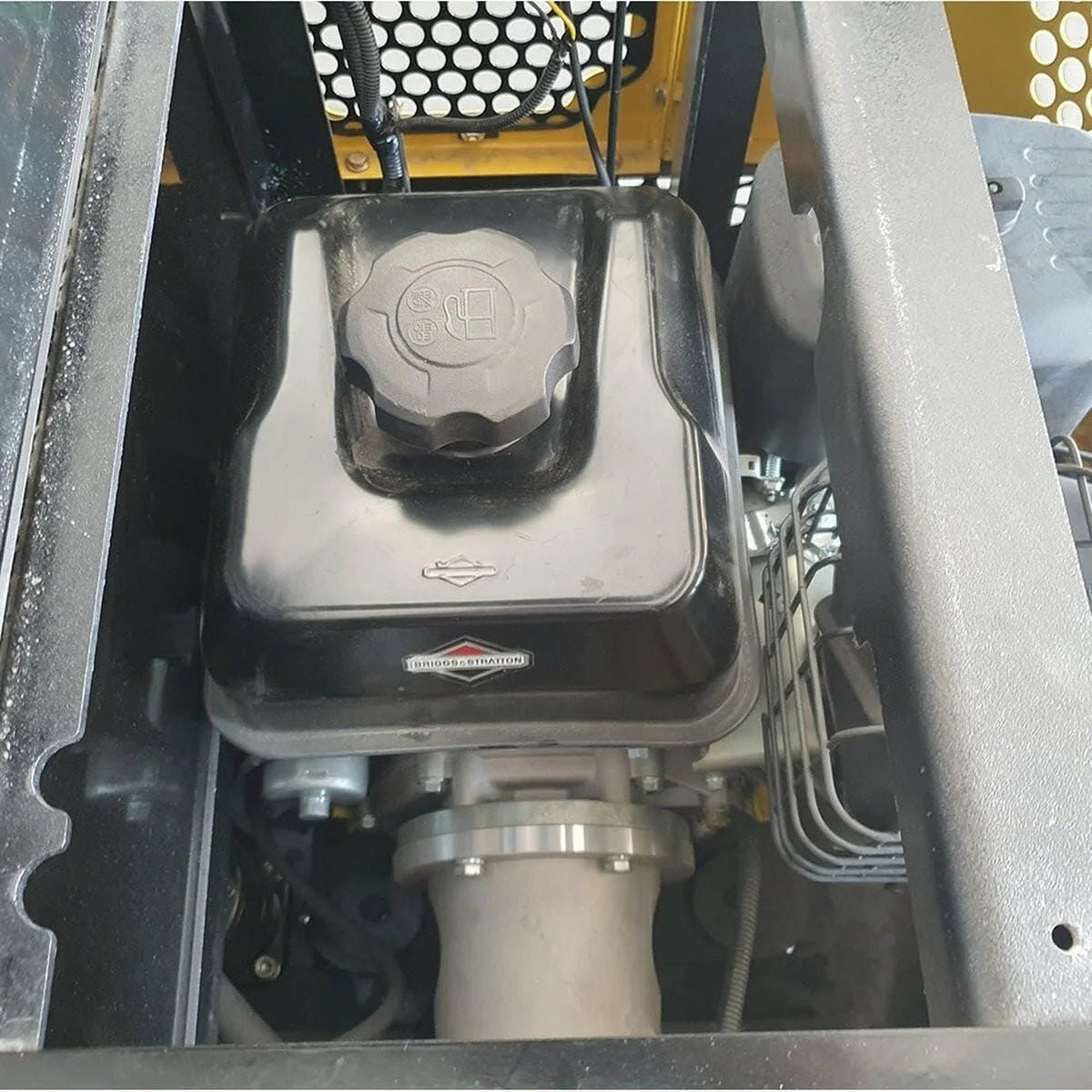 AGT QH12 1-Ton Mini Excavator – 13.5 HP Briggs & Stratton Engine by Bidadoo