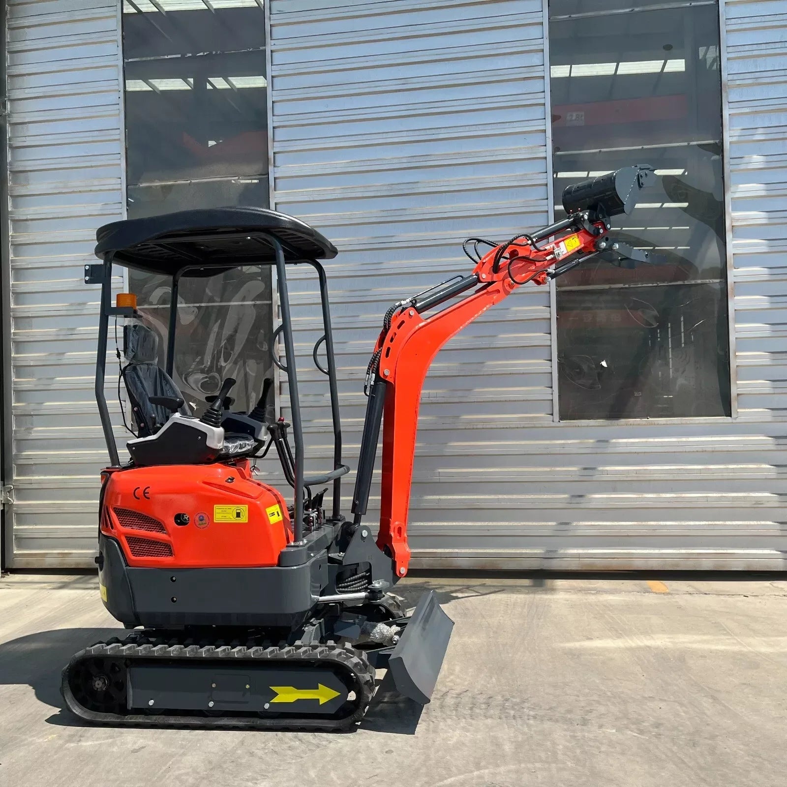 2025 2-Ton Mini Excavator – Kubota D902 Diesel Engine | EPA Certified